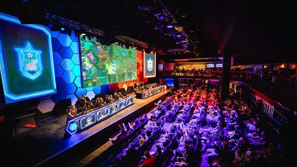 Ruler ：听说今天是我八周年纪念日，感谢送我礼物祝贺我的每个人