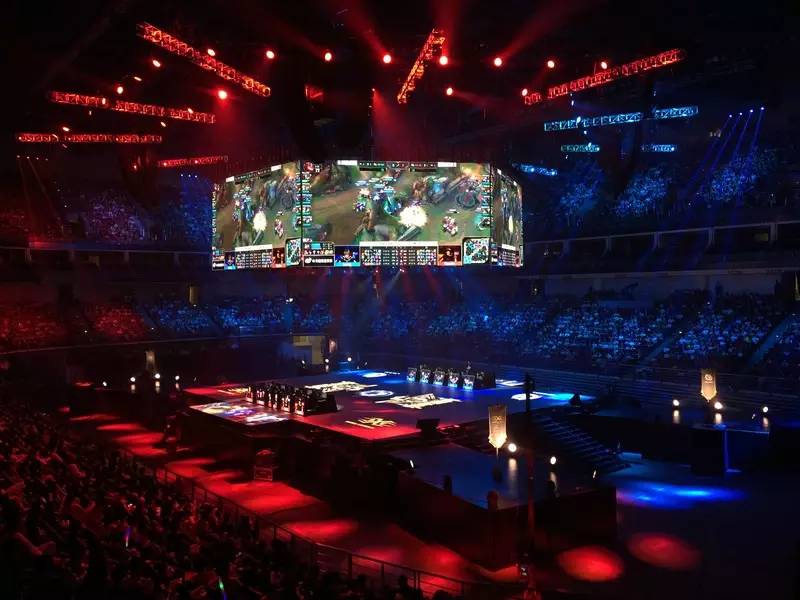 Weibo Gaming vs BLG赛前数据前瞻：BLG拥有最高的对线经济差