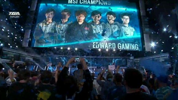 IG 0：2 BLG后，TT已锁定2023LPL春季赛季后赛名额。 已确定晋级季后赛：JDG、EDG、LNG、WBG、BLG、OMG、TES、TT